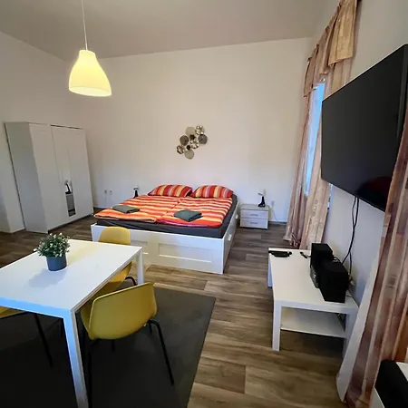 Apartment Apartma Luxura Decin