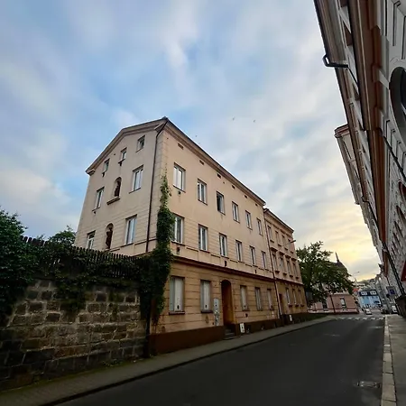 Apartma Luxura * Дечин