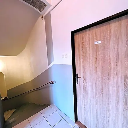 Apartment Apartma Luxura Decin