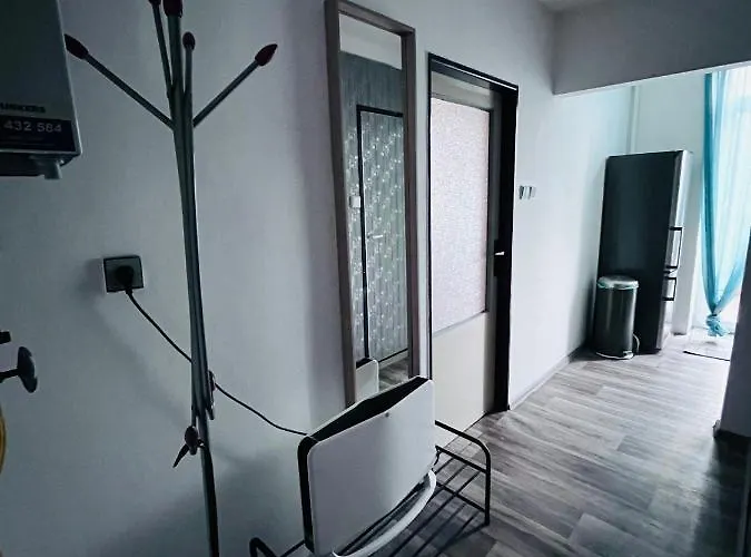 Apartma Luxura דירה *