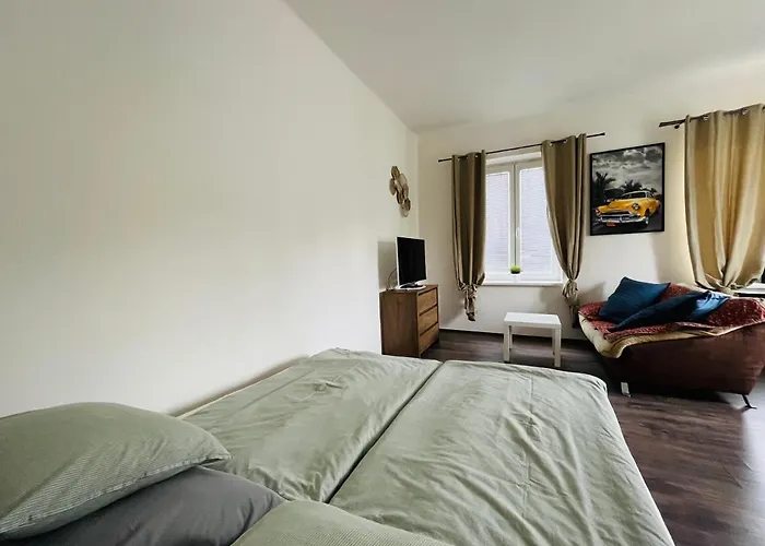 Apartma Luxura דירה *