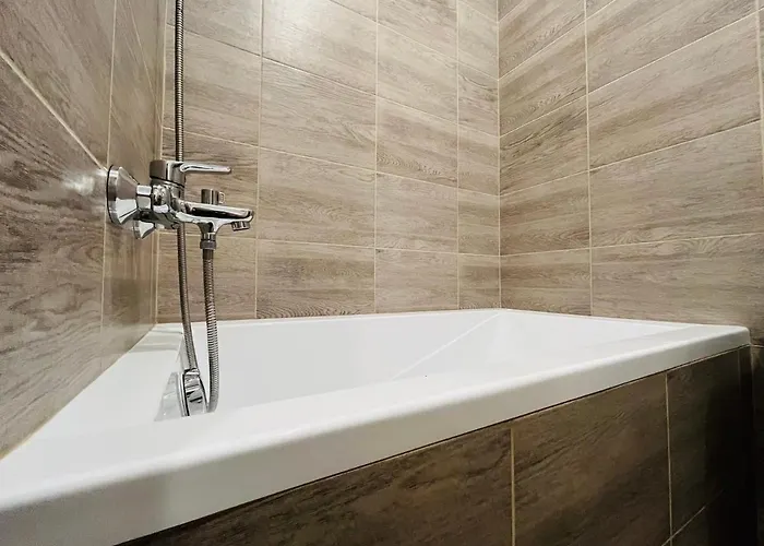 Apartma Luxura דירה דצ'ין