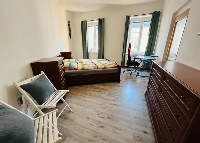 Apartma Luxura דירה